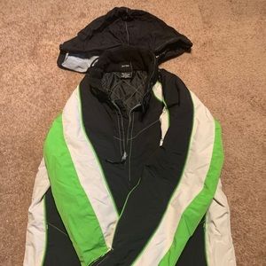 I'm not sure if this jacket is for a man or a woma